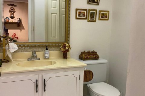Купить кондоминиум в Уэстон, Флорида 2 спальни, 114.73м2, № 1928507 - фото 12