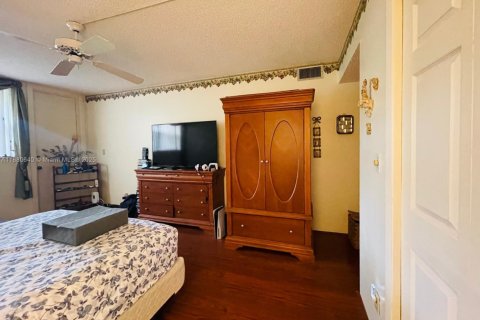 Купить кондоминиум в Уэстон, Флорида 2 спальни, 114.73м2, № 1928507 - фото 14