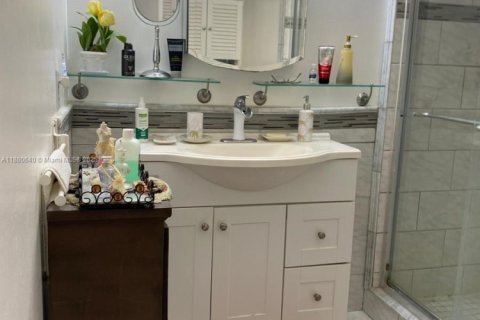 Купить кондоминиум в Уэстон, Флорида 2 спальни, 114.73м2, № 1928507 - фото 16