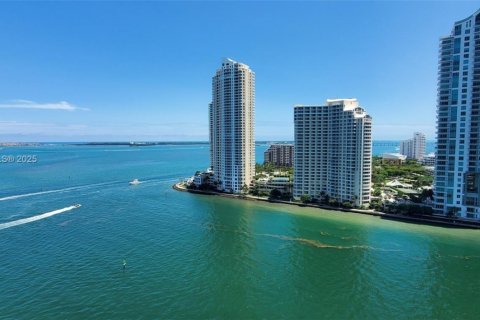 Condo in Miami, Florida, 2 bedrooms  № 1686307 - photo 18