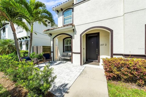 Adosado en alquiler en Tampa, Florida, 3 dormitorios, 200.67 m2 № 2105170 - foto 4