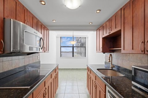 Condominio en alquiler en West Palm Beach, Florida, 3 dormitorios, 120.22 m2 № 2078438 - foto 13