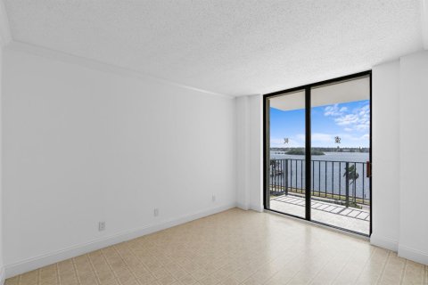 Condominio en alquiler en West Palm Beach, Florida, 3 dormitorios, 120.22 m2 № 2078438 - foto 10