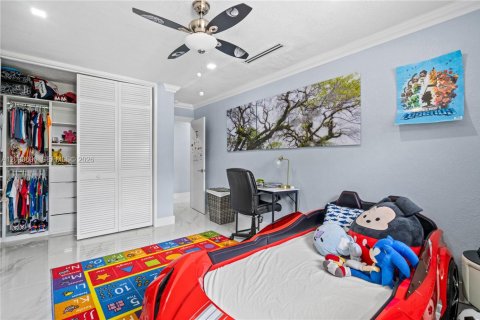 House in Southwest Ranches, Florida 6 bedrooms, 587.98 sq.m. № 2399967 - photo 30