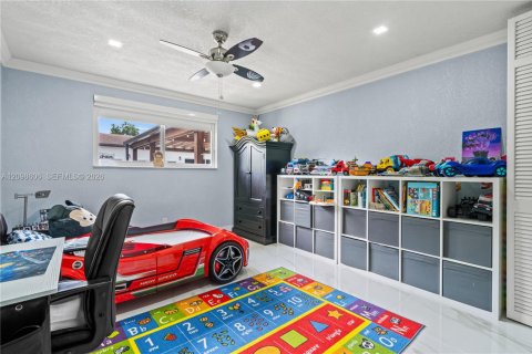 House in Southwest Ranches, Florida 6 bedrooms, 587.98 sq.m. № 2399967 - photo 29