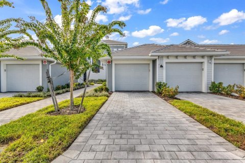 Copropriété à vendre à Venice, Floride: 2 chambres, 125.7 m2 № 2381070 - photo 3