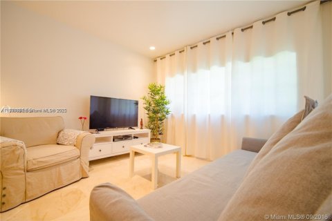 Copropriété à vendre à Miami Beach, Floride: 1 chambre, 60.39 m2 № 2015742 - photo 7