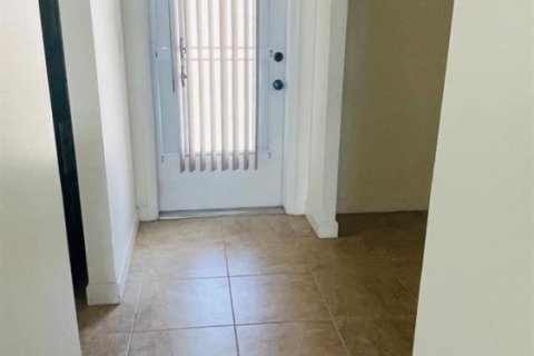 Condominio en venta en Lauderdale Lakes, Florida, 1 dormitorio, 63.55 m2 № 2154132 - foto 8
