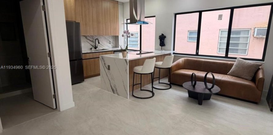 Apartment in Miami, Florida 2 bedrooms, 68.28 sq.m. № 1993121