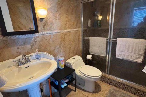 Copropriété à louer à Fort Lauderdale, Floride: 2 chambres, 123.37 m2 № 2376169 - photo 5