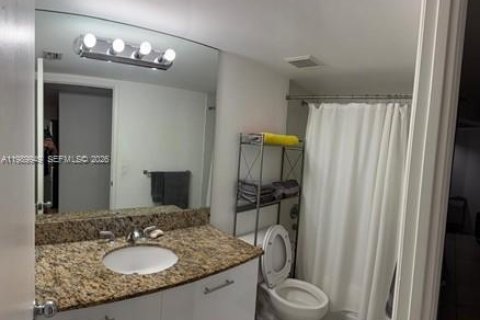Copropriété à louer à Aventura, Floride: 3 chambres, 120.96 m2 № 2255446 - photo 4