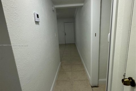 Купить кондоминиум в Суитуотер, Флорида 2 спальни, 72м2, № 1932132 - фото 9