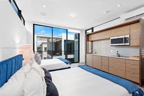 Villa ou maison à louer à Fort Lauderdale, Floride: 7 chambres, 717.48 m2 № 1867665 - photo 29