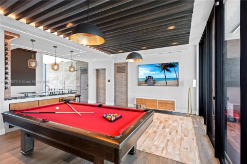 Villa ou maison à louer à Fort Lauderdale, Floride: 7 chambres, 717.48 m2 № 1867665 - photo 16