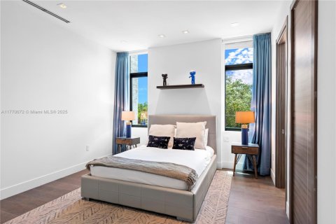 Villa ou maison à louer à Fort Lauderdale, Floride: 7 chambres, 717.48 m2 № 1867665 - photo 25