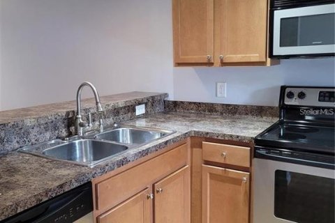 Condo in Orlando, Florida, 2 bedrooms  № 1913571 - photo 20