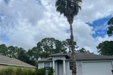 House in North Port, Florida 3 bedrooms, 141.58 sq.m. № 2275548