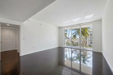 Condominio en venta en Boynton Beach, Florida, 2 dormitorios, 114.27 m2 № 2429814 - foto 17