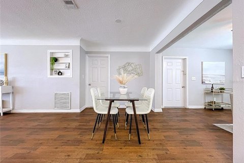 Villa ou maison à vendre à Kenneth City, Floride: 3 chambres, 129.04 m2 № 1906396 - photo 16