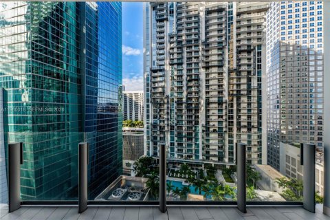 Condo in Miami, Florida, 2 bedrooms  № 2026156 - photo 25