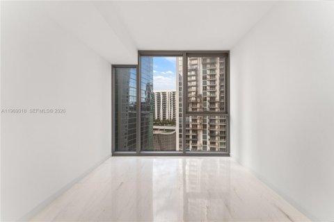 Condo in Miami, Florida, 2 bedrooms  № 2026156 - photo 21