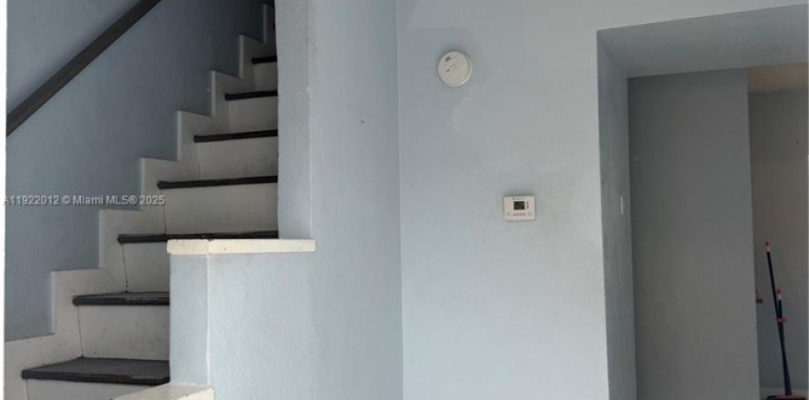 Appartement à Miami, Floride 3 chambres, 282.05 m2 № 1975955