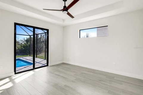 House in Port Charlotte, Florida 3 bedrooms, 160.35 sq.m. № 1724167 - photo 5