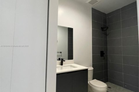 Appartement à louer à Miami, Floride: 1 chambre, 60.39 m2 № 1973090 - photo 5