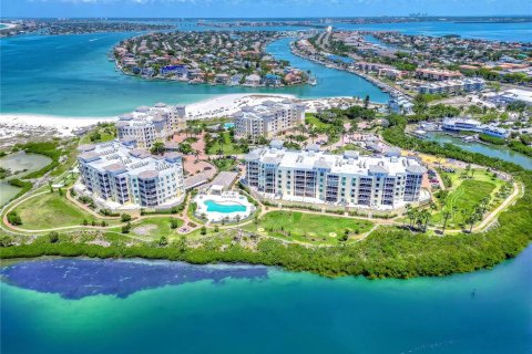 Condominio en venta en Tierra Verde, Florida, 3 dormitorios, 255.11 m2 № 2198609 - foto 7