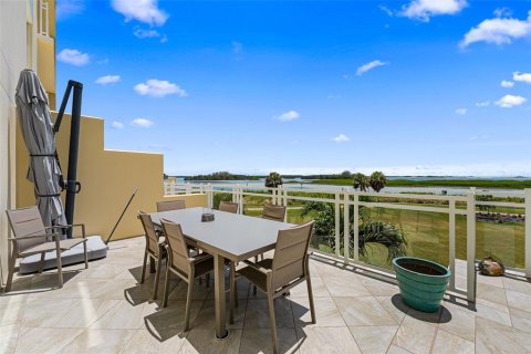Condominio en venta en Tierra Verde, Florida, 3 dormitorios, 255.11 m2 № 2198609 - foto 12