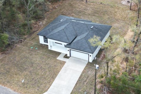 House in Citrus Springs, Florida 3 bedrooms, 142.05 sq.m. № 1733768 - photo 4