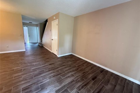 Townhouse in Casselberry, Florida 3 bedrooms, 139.17 sq.m. № 1885271 - photo 7