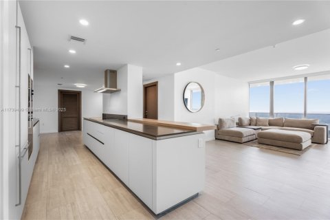 Condominio en venta en Miami, Florida, 3 dormitorios, 156.54 m2 № 1888870 - foto 2