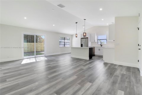 Casa en venta en Jupiter, Florida, 3 dormitorios, 107.02 m2 № 1743936 - foto 6