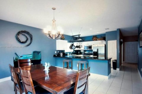 Casa en venta en Homestead, Florida, 3 dormitorios, 241.82 m2 № 2033444 - foto 6