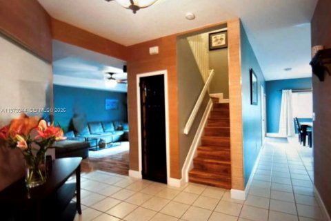 Casa en venta en Homestead, Florida, 3 dormitorios, 241.82 m2 № 2033444 - foto 8