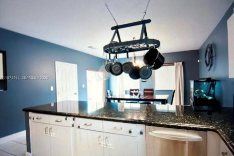 Casa en venta en Homestead, Florida, 3 dormitorios, 241.82 m2 № 2033444 - foto 9