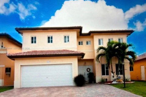 Дом в Хомстед, Флорида 3 спальни, 241.82м2 № 2033444