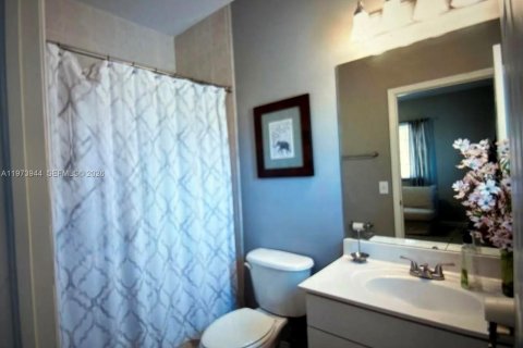 Casa en venta en Homestead, Florida, 3 dormitorios, 241.82 m2 № 2033444 - foto 4