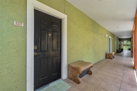 Condominio en Tampa, Florida, 1 dormitorio № 2122982