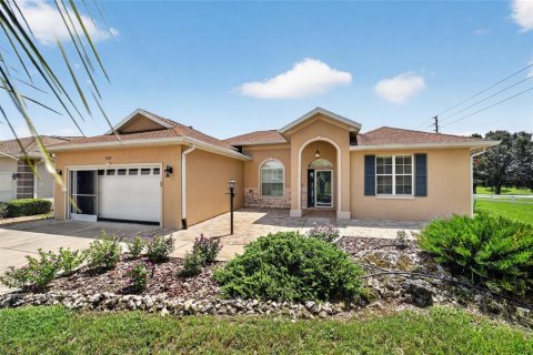 House in Ocala, Florida 3 bedrooms, 215.16 sq.m. № 2296883