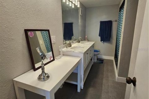 Apartment in Saint Petersburg, Florida 2 bedrooms, 119.84 sq.m. № 1908892 - photo 8