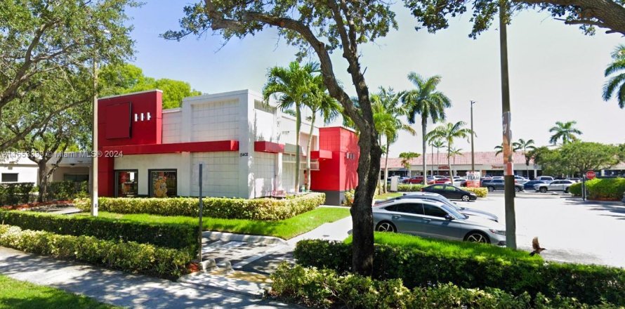 Propiedad comercial en Miami Lakes, Florida № 1867837