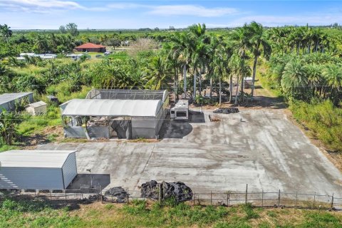 Купить земельный участок в Хомстед, Флорида № 2048043 - фото 4