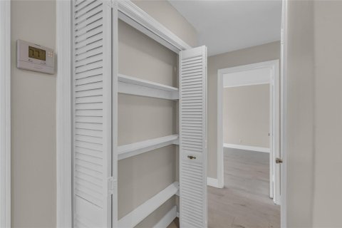 Condo in Fort Lauderdale, Florida, 2 bedrooms  № 2191224 - photo 7