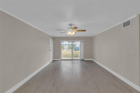 Condo in Fort Lauderdale, Florida, 2 bedrooms  № 2191224 - photo 9
