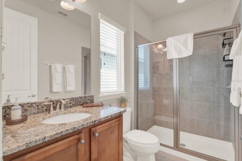 Casa en venta en Kissimmee, Florida, 5 dormitorios, 309.18 m2 № 1907002 - foto 27