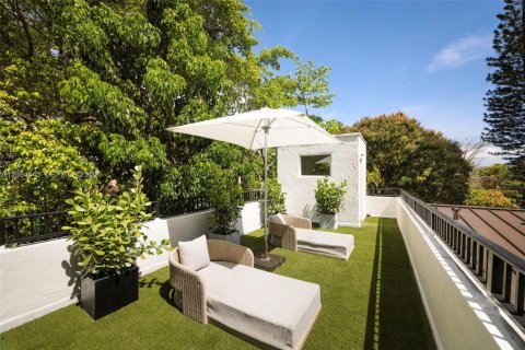 Купить виллу или дом в Майами, Флорида 4 спальни, 218.6м2, № 2048659 - фото 3