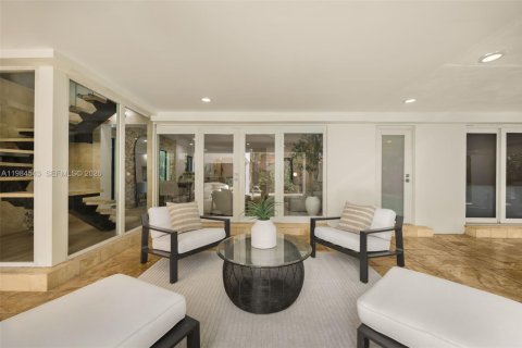 Купить виллу или дом в Майами, Флорида 4 спальни, 218.6м2, № 2048659 - фото 17