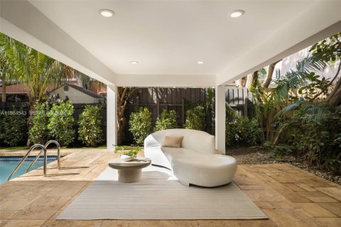 Купить виллу или дом в Майами, Флорида 4 спальни, 218.6м2, № 2048659 - фото 15